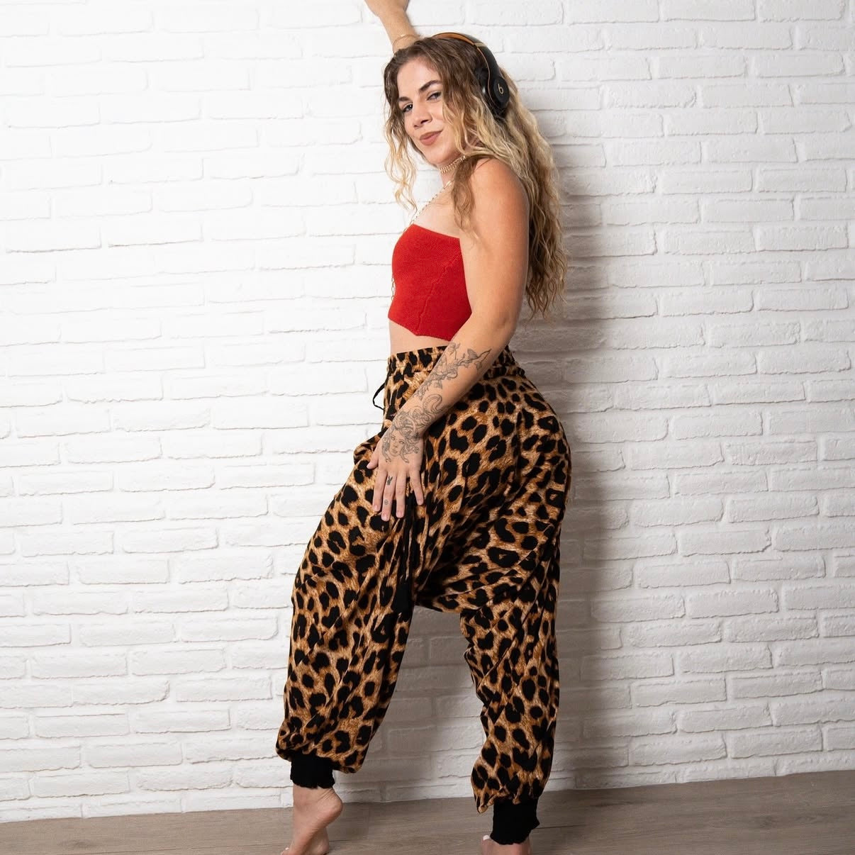 Spring Into Style with Buddha Pants Rouched Savannah Pant - The Perfect Spring Fit!