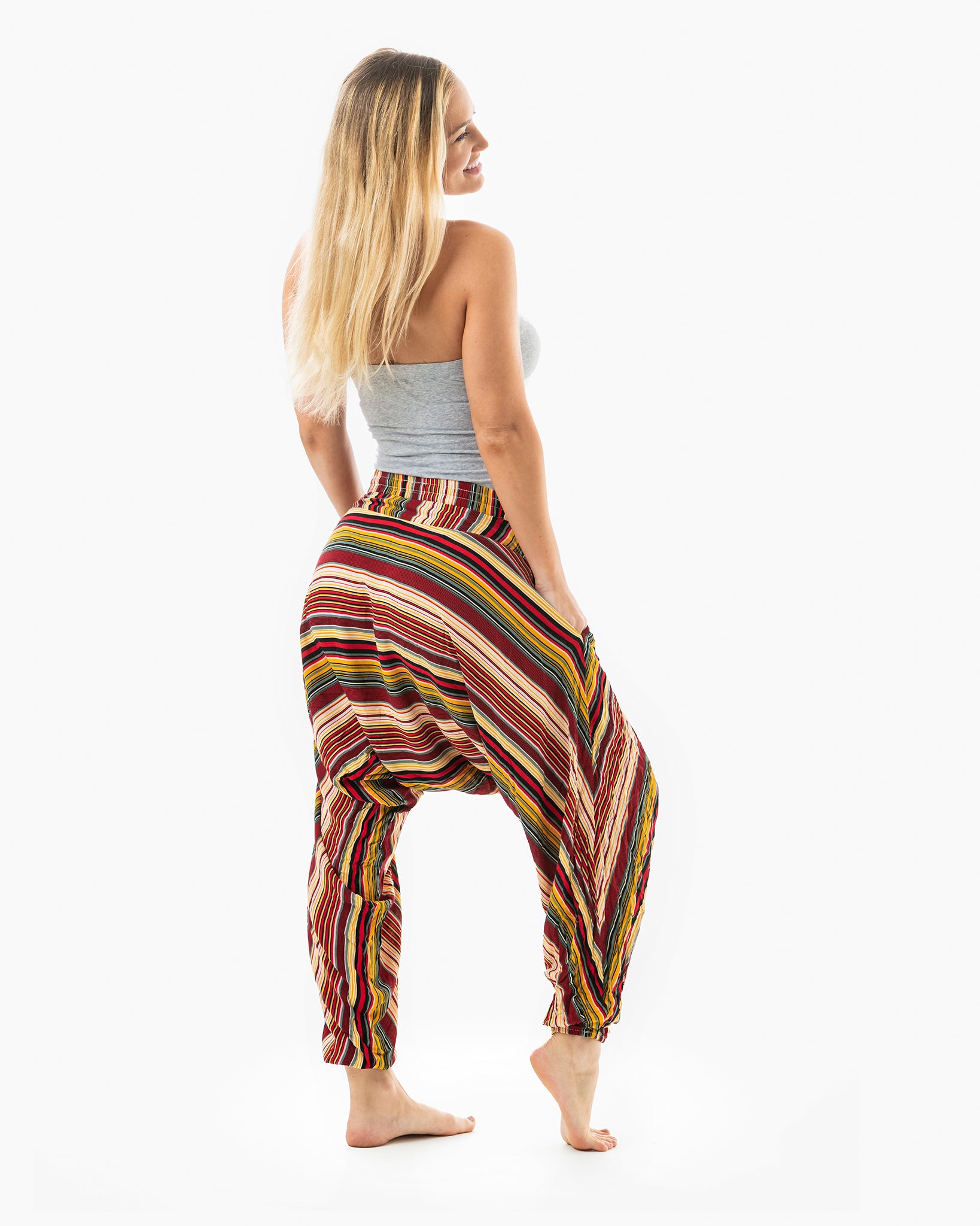model in harem pants#color_red stripes
