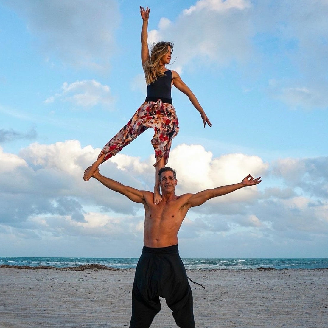 acro yoga Miami Beach Acroyoga