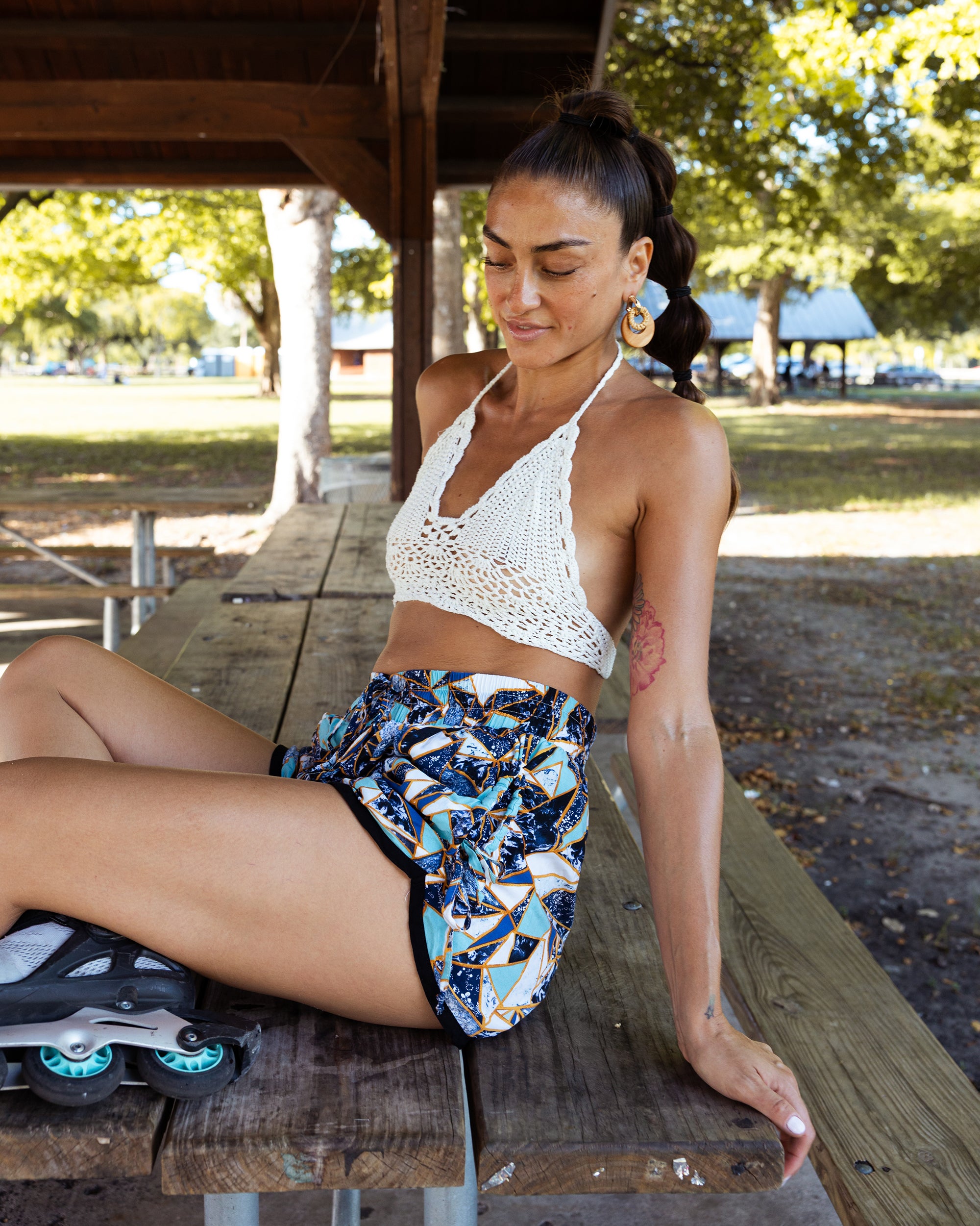 yoga shorts print model in roller blades #color_jaxy
