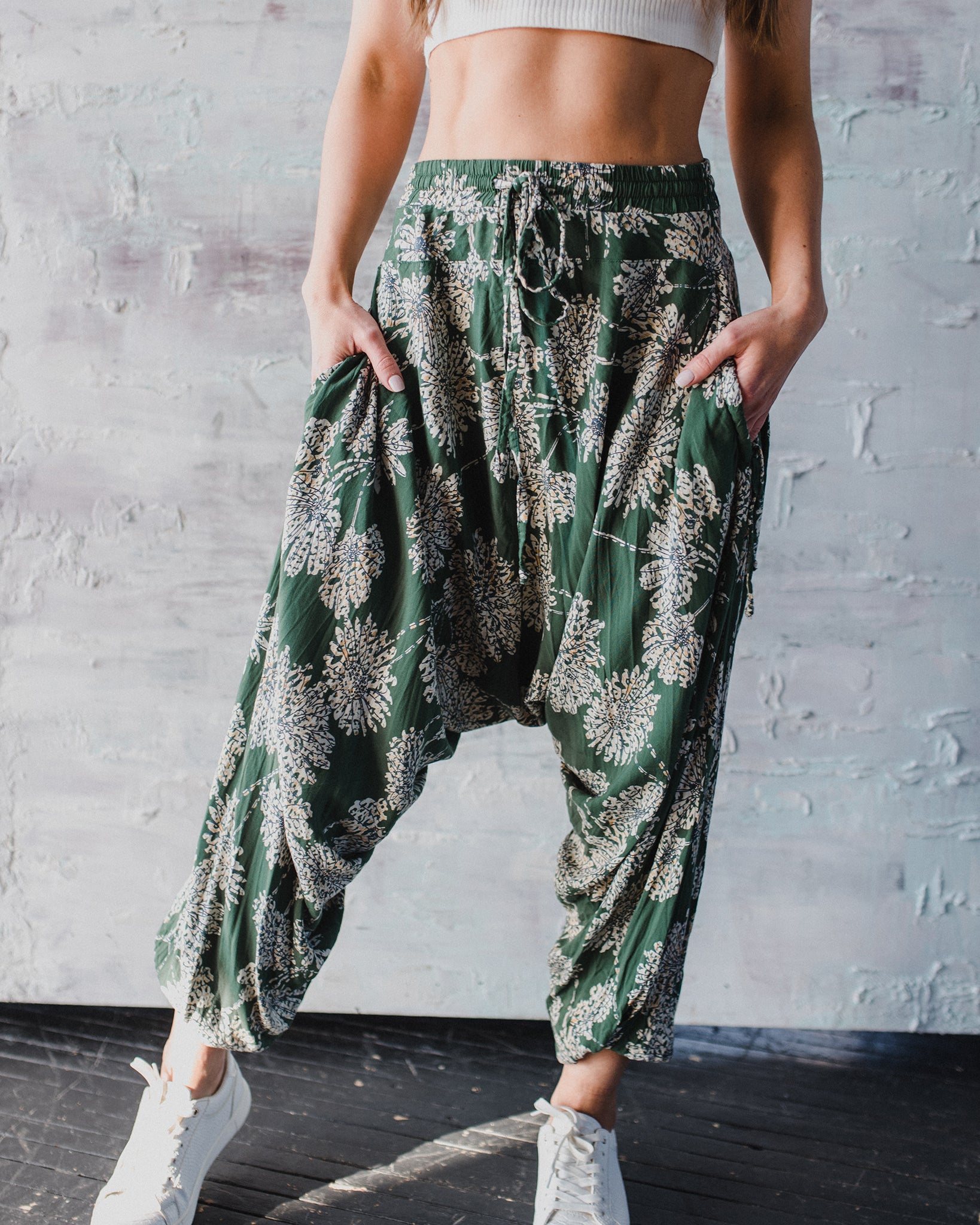 Plus Size Blue Blossom Print Harem Pants