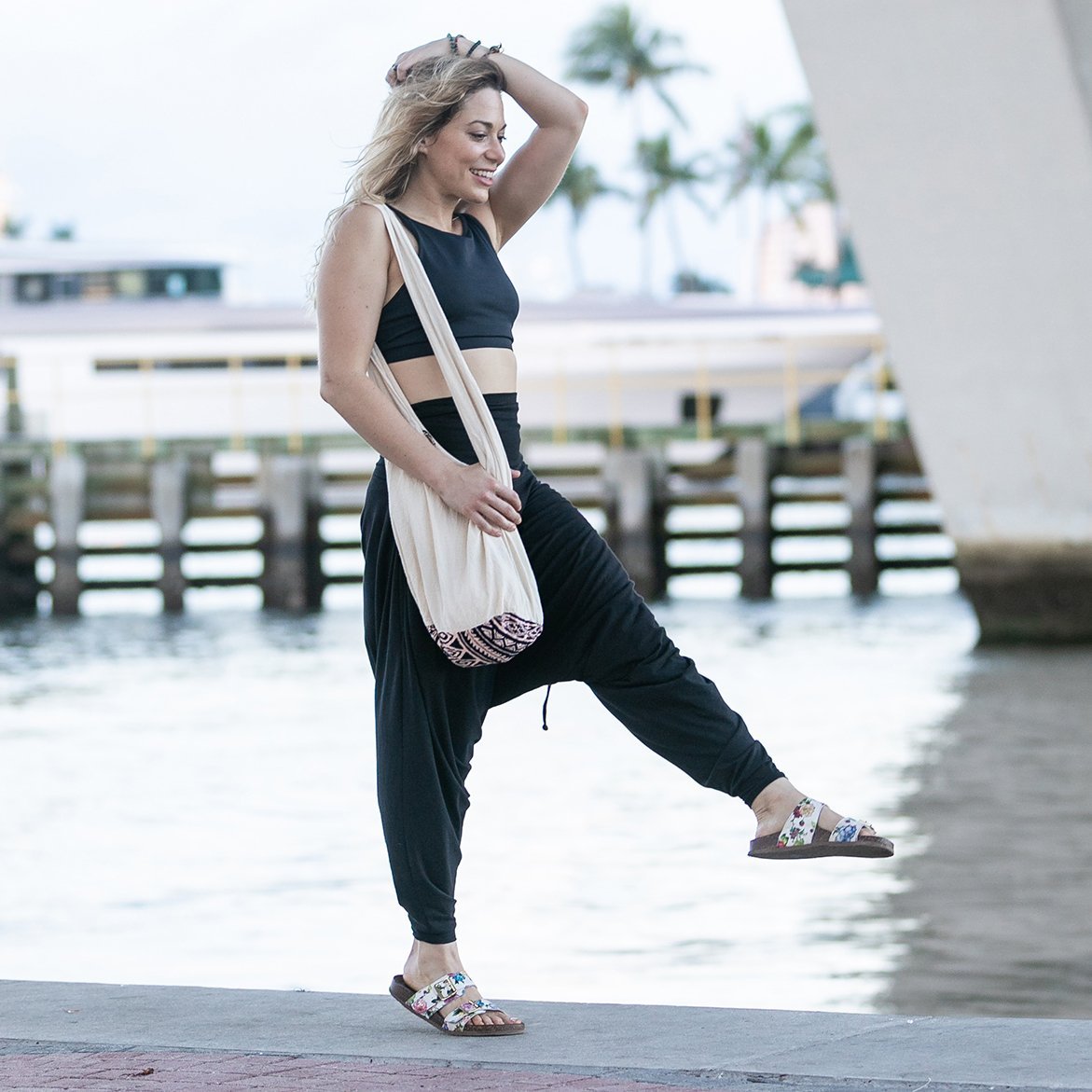 grocery bag with harem pants #color_beige tribal
